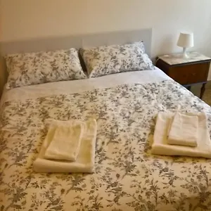 https://bnb-marchese-ugo.palermohotels.org