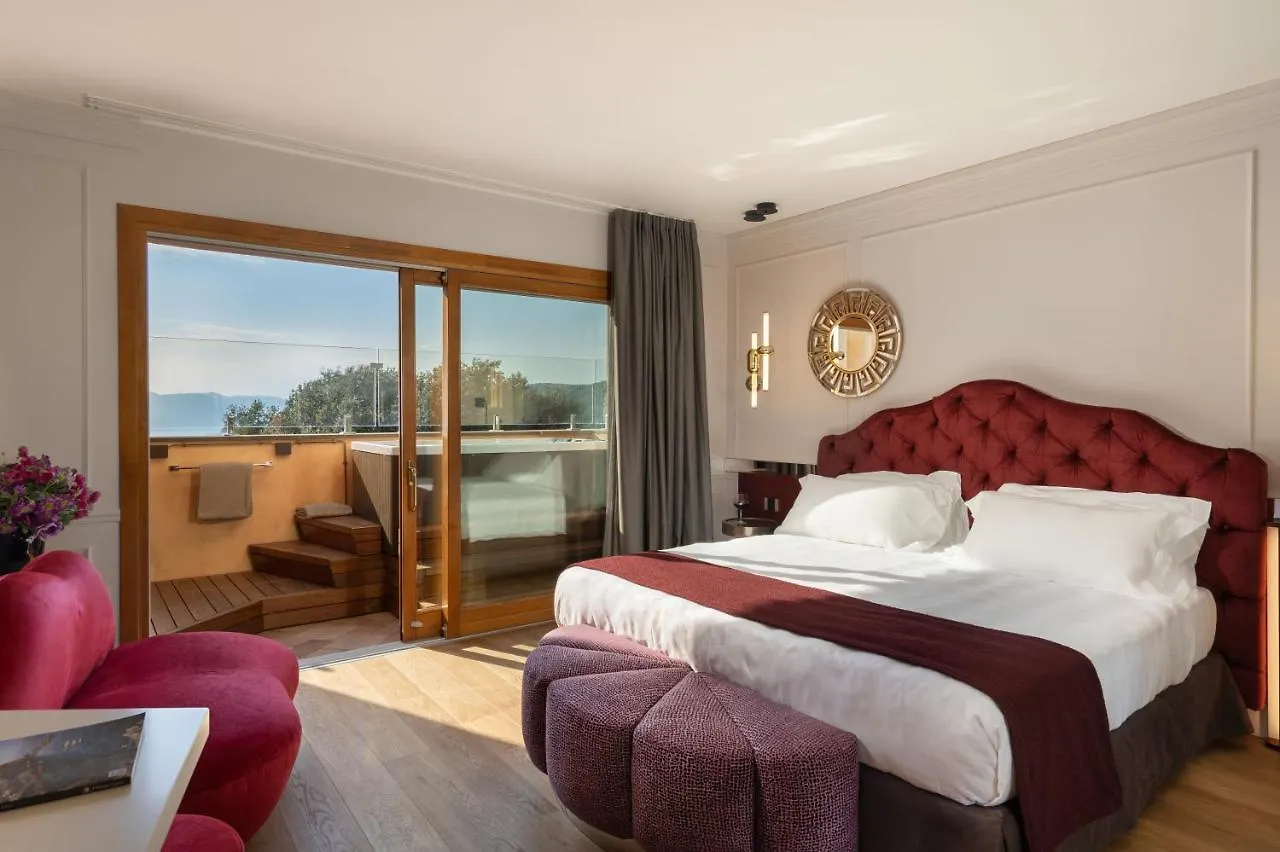 מלון אמליה Golfo Dei Poeti Relais & Spa